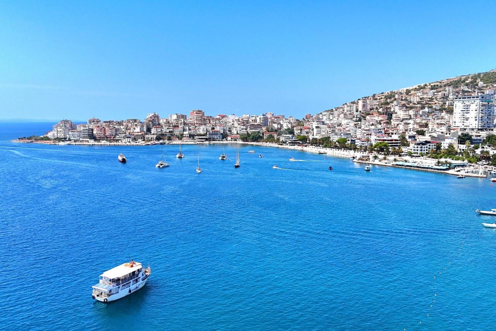 Deep Blue Rooftop - 111 Saranda Dış mekan fotoğraf