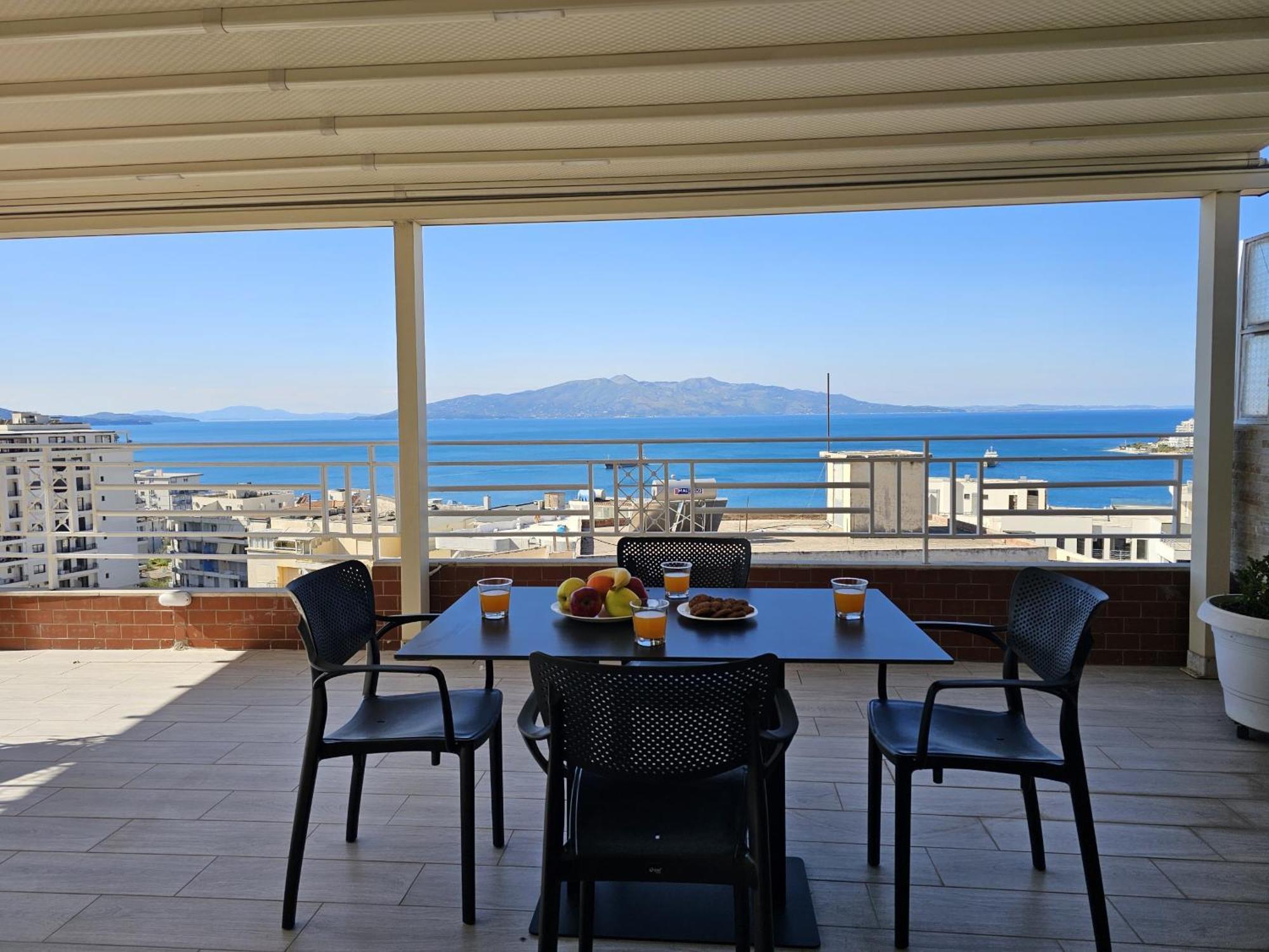 Deep Blue Rooftop - 111 Saranda Dış mekan fotoğraf