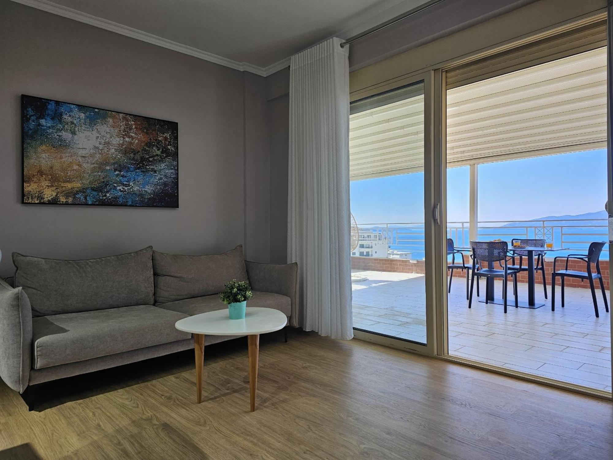 Deep Blue Rooftop - 111 Saranda Dış mekan fotoğraf
