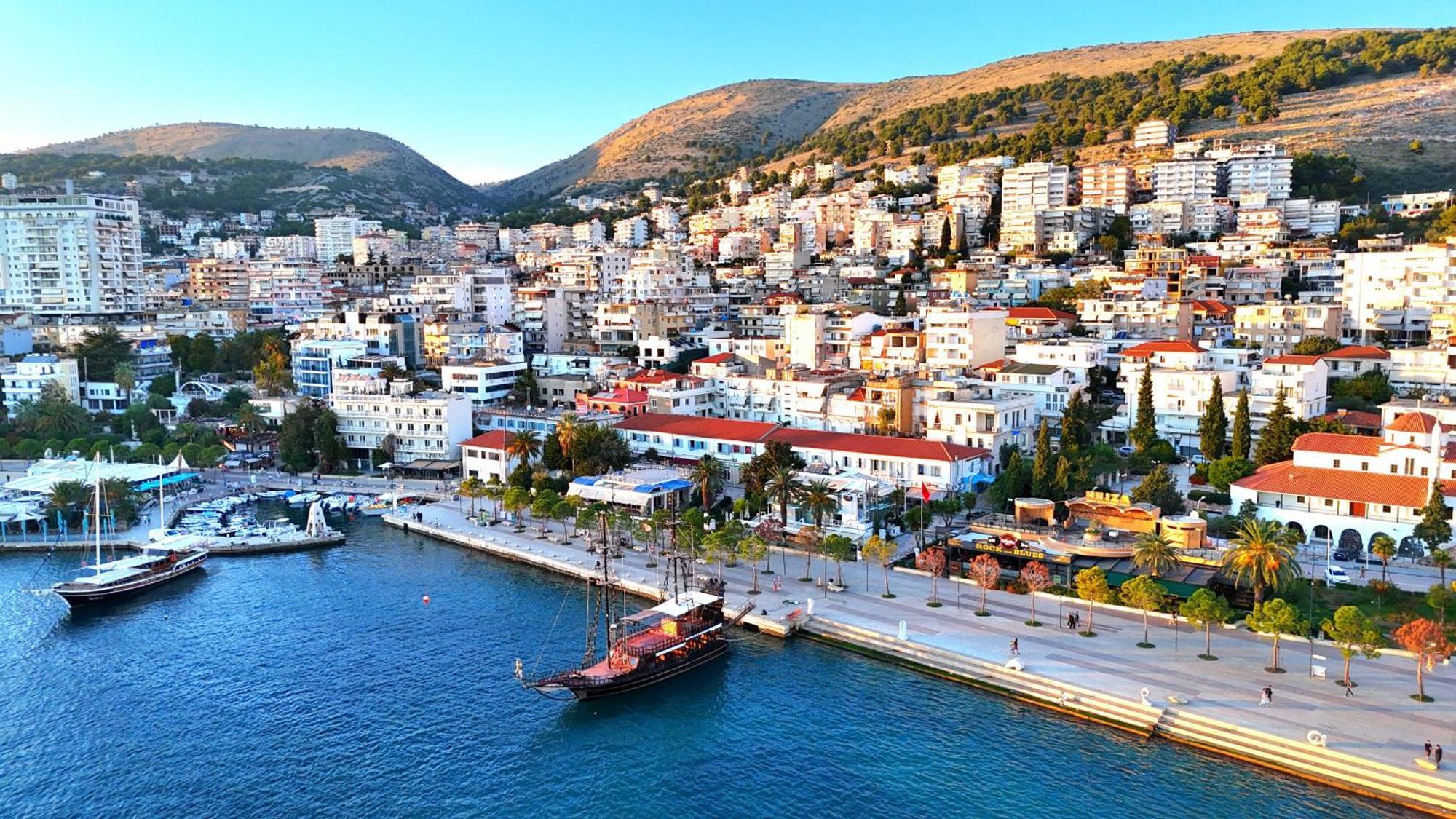 Deep Blue Rooftop - 111 Saranda Dış mekan fotoğraf